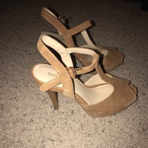 Suede sandle heels